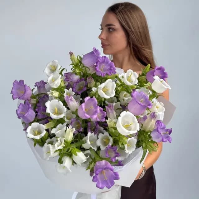Букет из кампанулы (колокольчики) "VIOLET BELL"