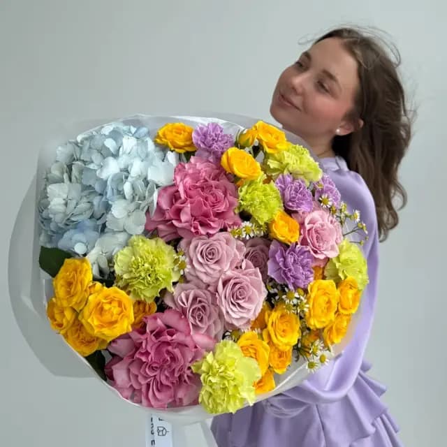 Дофаминовый букет с гортензией "COLOR CRUSH"