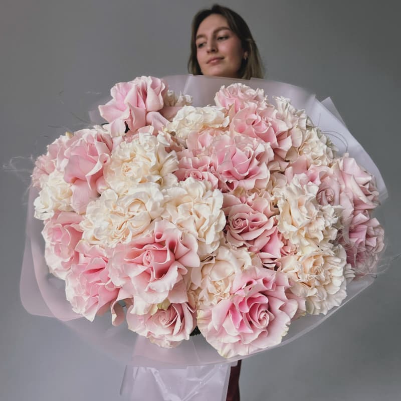 Букет из 35 французских роз "PINK MONDIAL & COTTON X-PRESSION"