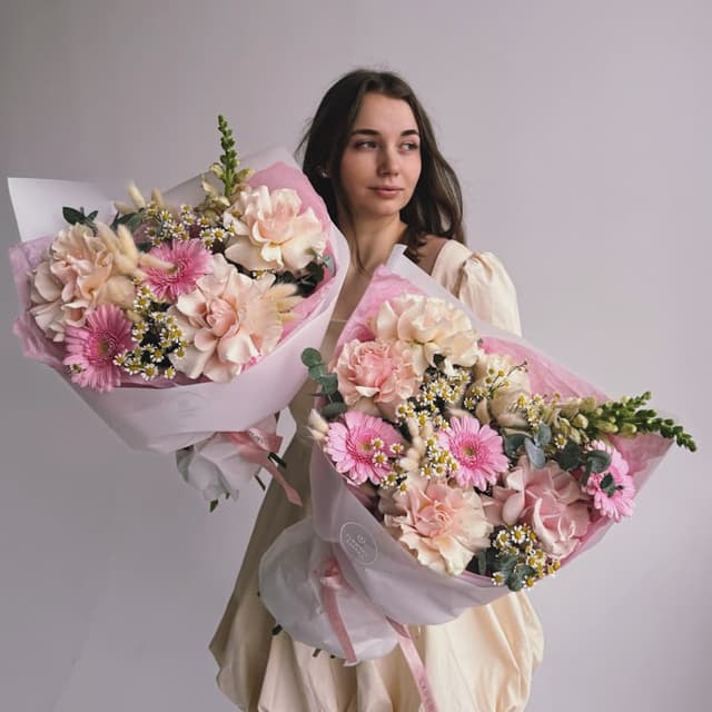 Набор из 2-х весенних букетов "FOR TWO LOVELYS"