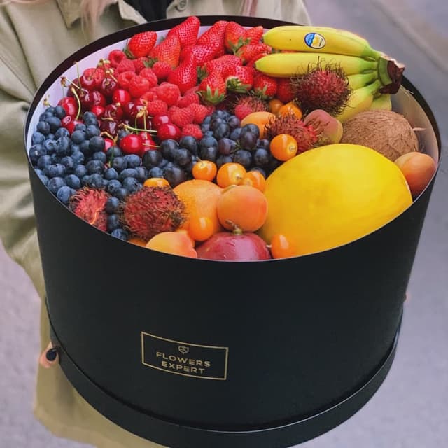 Большая коробка с фруктами и ягодами "BIG FRUITS!"