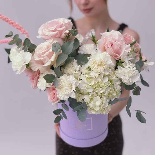 Шляпная коробка с гортензией "MINI SUMMER"