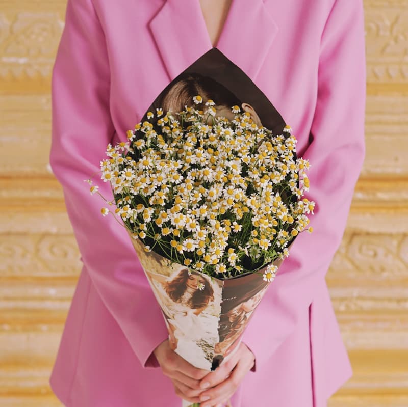 Букет из 15 ромашек "FASHION JOURNAL" — Фото 4