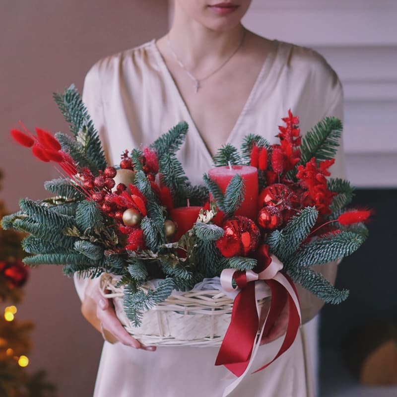 Композиция со свечами "CHERRY FROST"