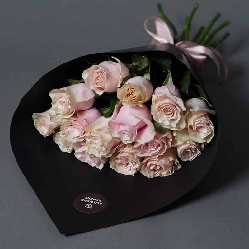 Букет из 15 роз "ROSES 11"