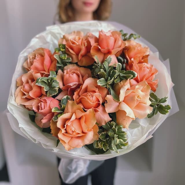Букет из 15 пионовидных роз "BEST KAHALA"