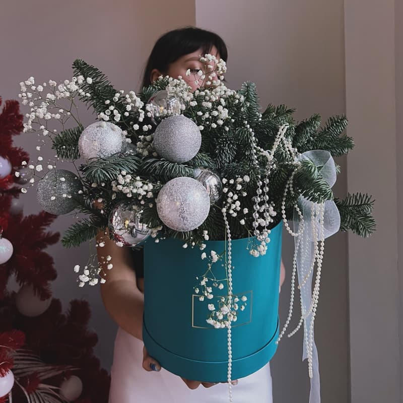 Новогодняя композиция в коробке "GREEN MAGIC!" — Фото 4