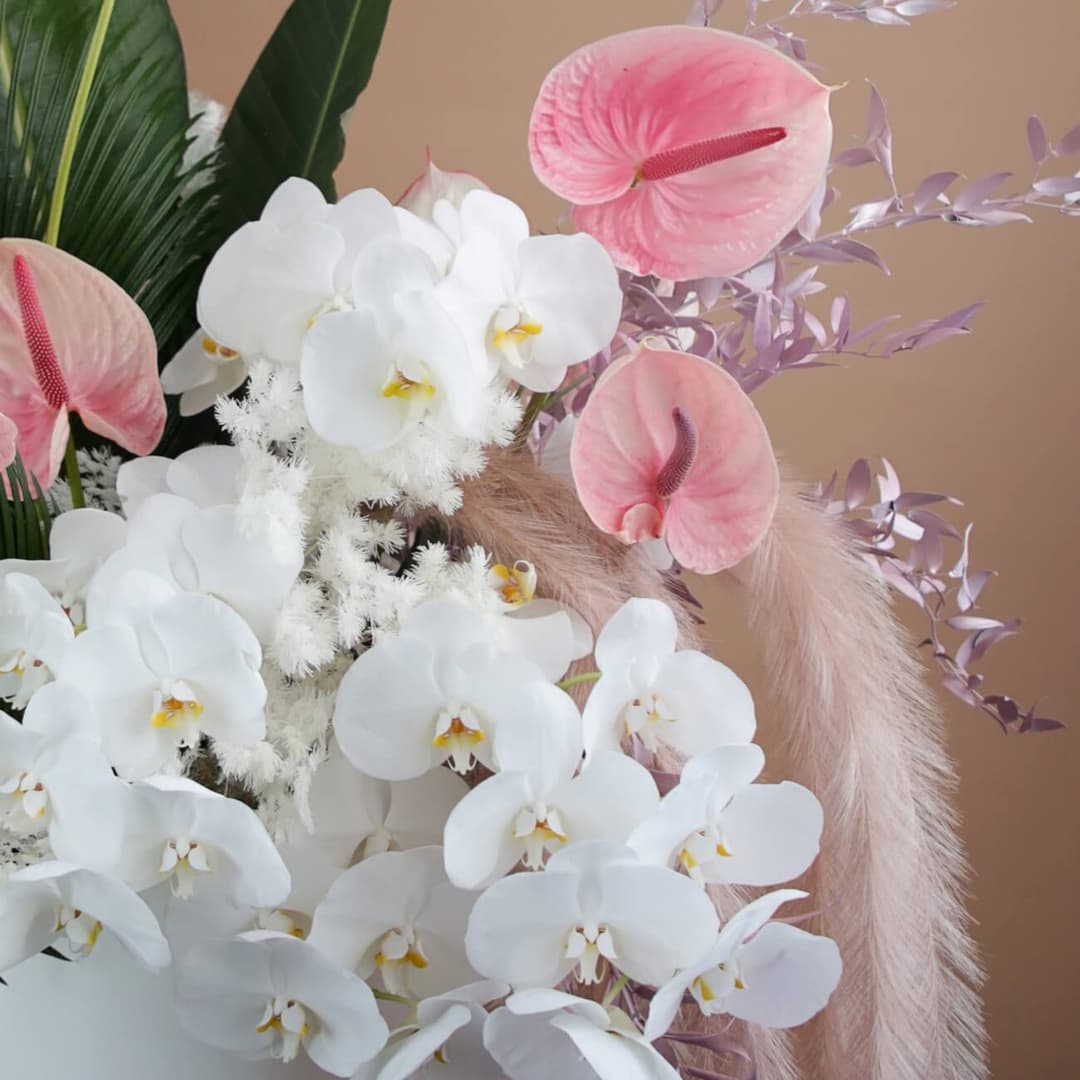 Шляпная коробка с орхидеями "ORCHID FOUNTAIN" — Фото 3