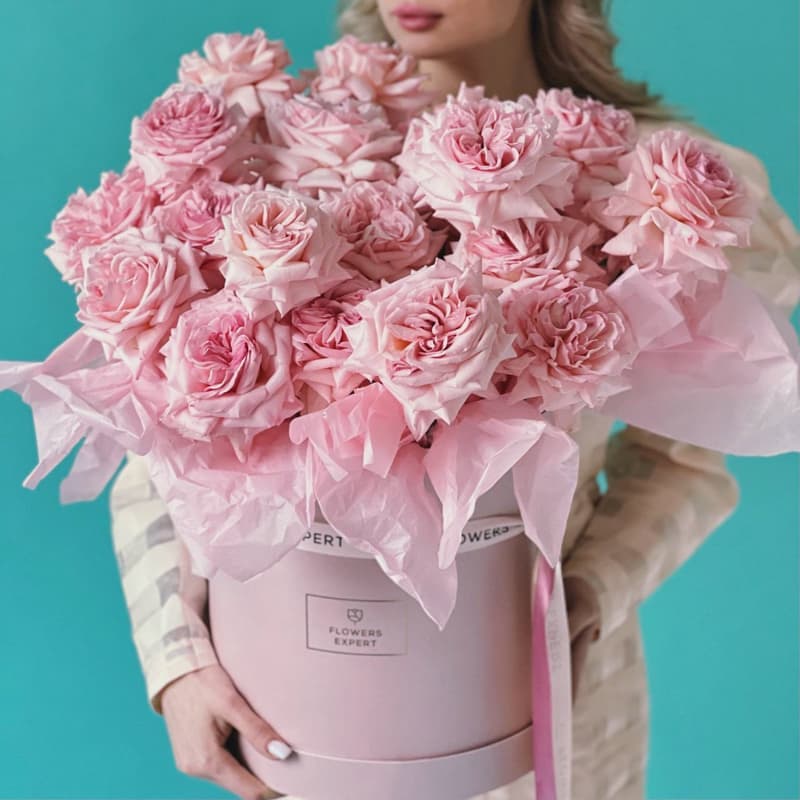 Открыть фото крупно Коробка из 25 пионовидных роз "PINK OHARA"
