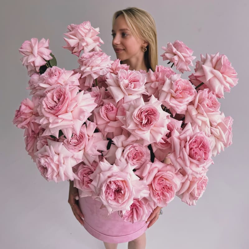 Открыть фото крупно Коробка из 51 пионовидной розы "PINK OHARA"
