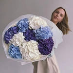 Букет из 9 гортензий "BLUE PURPLE CLOUD"