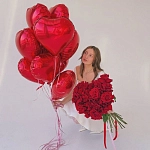 Набор из 25 роз в виде сердца и 9 фольгированных сердец "LOVE SET!"