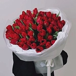 Букет из 51 красного тюльпана "MAKE A WISH"