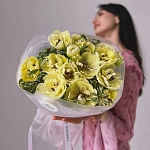 Букет из 19 пионовидных тюльпанов "AVANT GARDE"