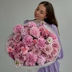 Букет из кустовых роз, маттиолы и диантусов "LILAC MIST"
