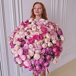 Огромный букет из 75 кустовых пионовидных роз "GRAND BLOOM"