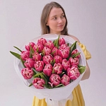 Букет из 25 пионовидных тюльпанов "COLUMBUS"