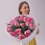 Букет из 19 пионовидных тюльпанов с лавандой "LAVENDER DREAM"