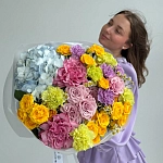 Дофаминовый букет с гортензией "COLOR CRUSH"