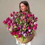 Кашпо из 201 тюльпана "VIOLET BLOOM"