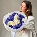 Букет из 25 гиацинтов "SKY AURA"