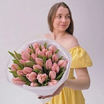 Букет из 29 лососевых тюльпанов "THIJS BOOTS"