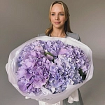 Букет из 5 гортензий "VERENA MILKA"